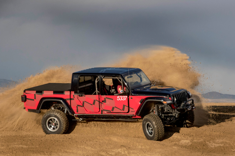 Illustration for article titled The 2020 Jeep Gladiator Truck Survived its First Off-Road Race